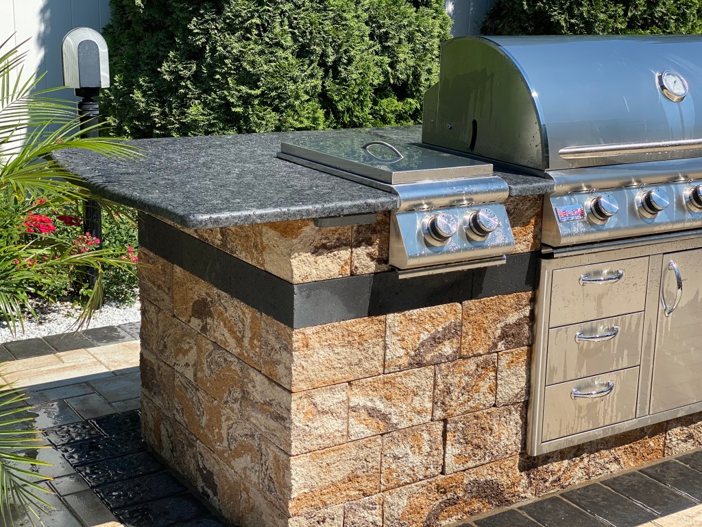 As a trusted Suffolk County patio contractor on Long Island, we specialize in various masonry work, including patios, walkways, stoops, driveways, and more!